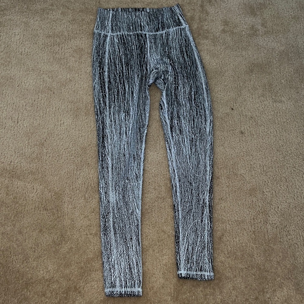 OG buffbunny leggings - medium